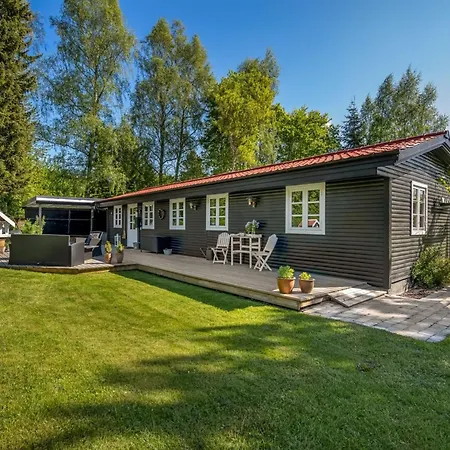 Nyaraló Ilena - 16-3km From The Sea By Interhome