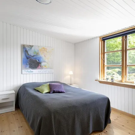 Ilena - 16-3km From The Sea By Interhome *